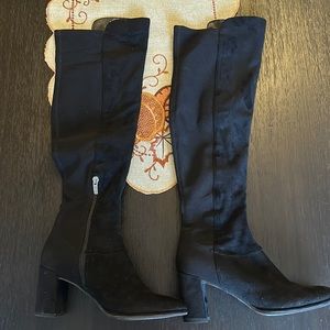 Knee high Mark Fisher heel boots